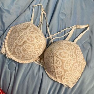 NWOT Victoria’s Secret very sexy push up bra 38DD